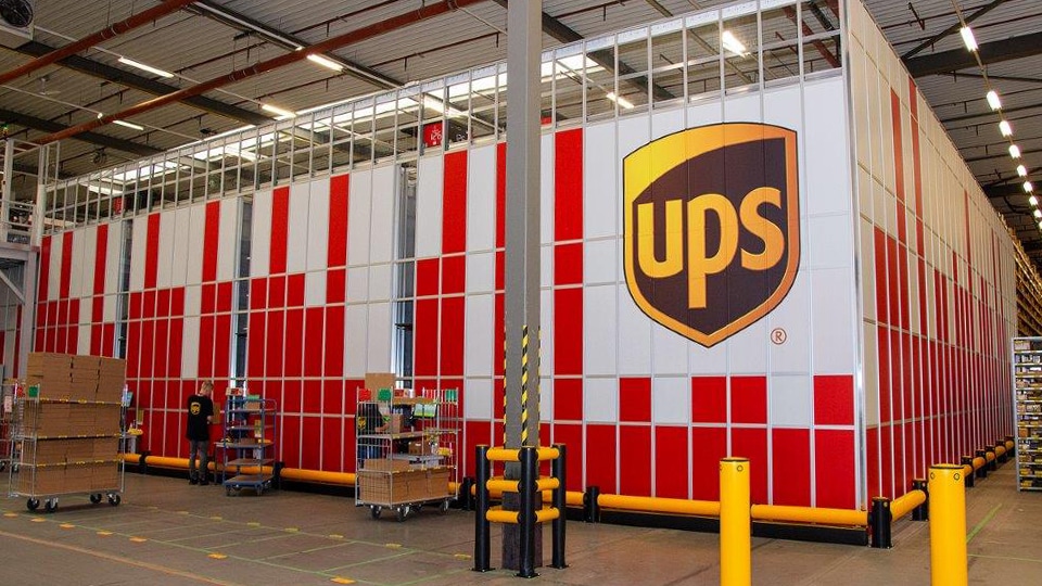 Paredes en el nuevo e innovador almacén de UPS